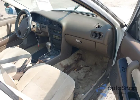 1993 Nissan Maxima Gxe из США, поврежденный, VIN JN1HJ01F2PT074762